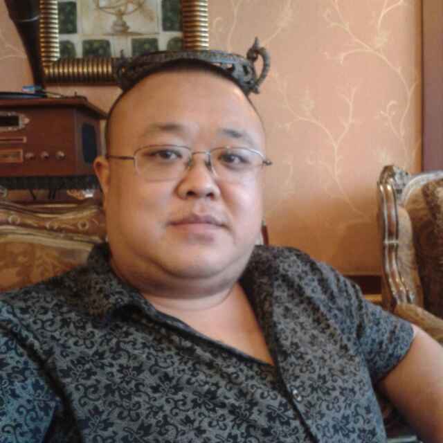 何伯宏