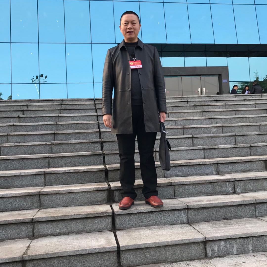 唐修彬