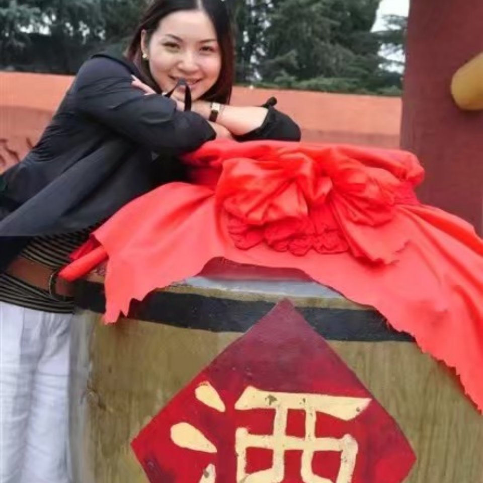 黄艳